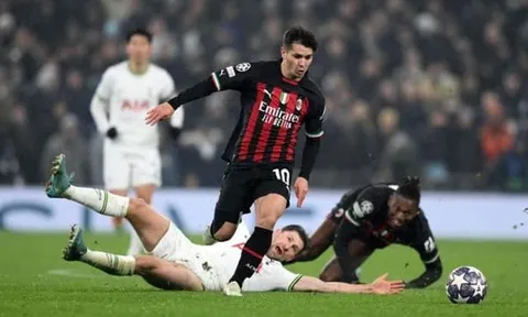 Newcastle, Chelsea tăm tia nhà vô địch Serie A