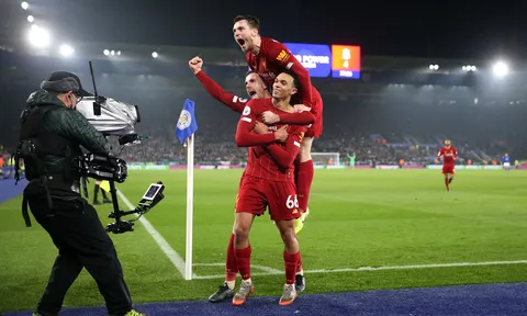 Điểm nhấn Leicester 0-4 Liverpool: Klopp cũng có 'De Bruyne'; The Kop vô địch và bất bại?