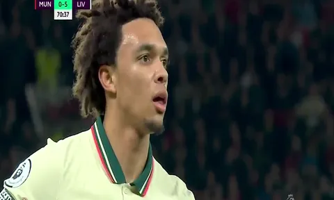 Điểm sáng hiếm hoi của Man Utd khiến Arnold không tin vào mắt mình