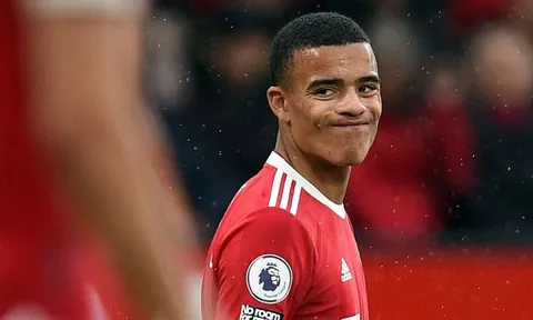 NÓNG! Mason Greenwood đón cú sốc từ Man United