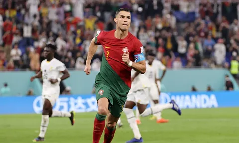 Dietmar Hamann: "Bồ Đào Nha như đi bộ với Ronaldo"