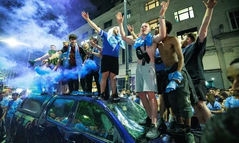 Điều điên rồ sau chức vô địch của Man City