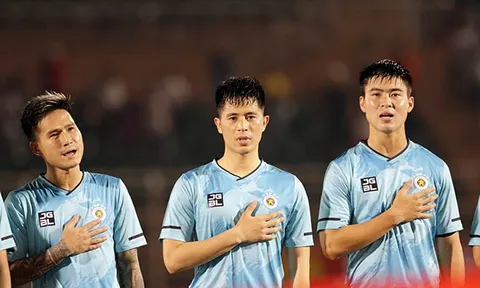 Đình Trọng và Duy Mạnh tái xuất trong ngày Hà Nội thua đau Sài Gòn FC