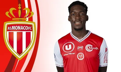 Man Utd nhận báo giá cho 'đá tảng' Ligue I