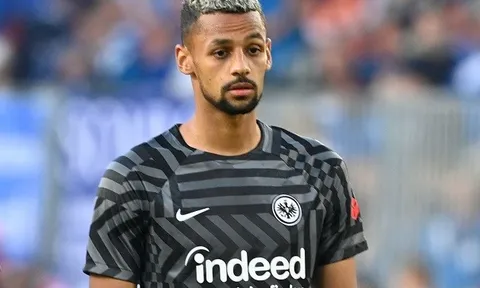 Arsenal tiếp tục đánh phá thị trường Bundesliga