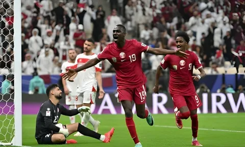 Qatar thắng tưng bừng trận khai mạc Asian Cup; HLV Troussier nói lời gan ruột
