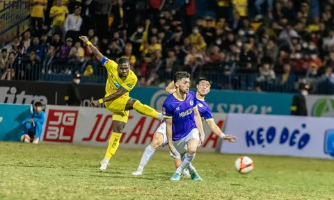 "Đó là cách giúp bóng đá Việt Nam phát triển"