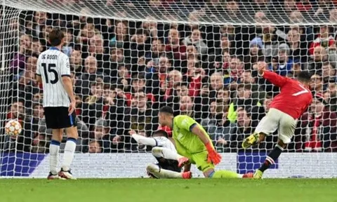 "Đó là lý do Ronaldo nên luôn đá chính"