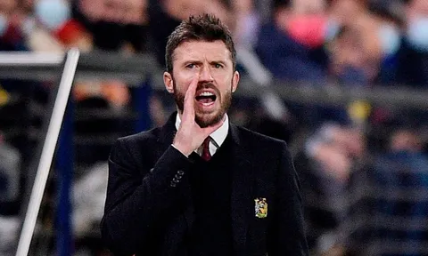 Đối đầu Arsenal, Carrick phát biểu về Arteta