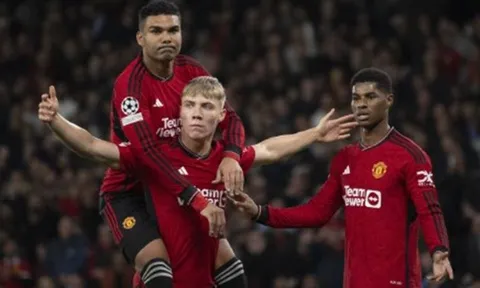 Đội hình tiêu biểu Champions League: Ngạo nghễ Hojlund; Đá tảng Newcastle