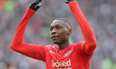 Đối tác hét giá, Man Utd có ngay quyết định