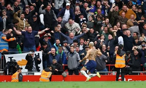 Đồng hương Brazil phá hỏng khoảnh khắc người hùng của Richarlison