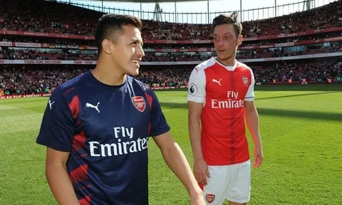Động thái của Sanchez sau khi Ozil giải nghệ