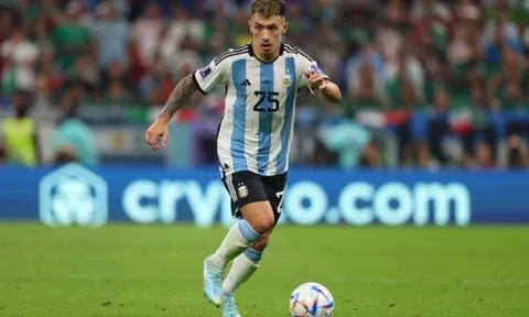 Động thái gây chú ý của Garnacho với Martinez