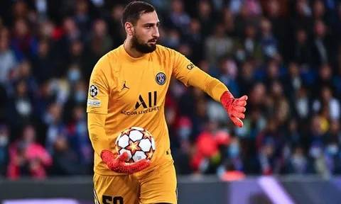 Huyền thoại Iker Casillas lên tiếng động viên sao PSG