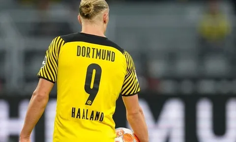 Dortmund giữ chân Haaland bằng cách tăng lương