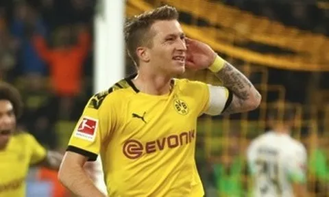 Dortmund mang 123 người đến Việt Nam