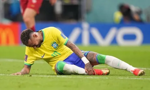 Tite lên tiếng sau khi Neymar bị triệt hạ