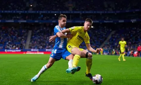 Barca trinh sát 2 hậu vệ La Liga