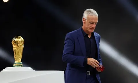 Didier Deschamps rất hay, nhưng Lionel Messi rất tiếc