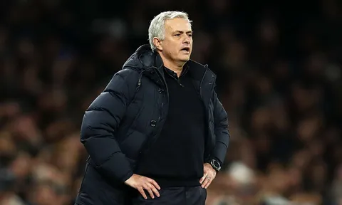 'Đừng mong chờ Tottenham sẽ mua sắm điên cuồng'