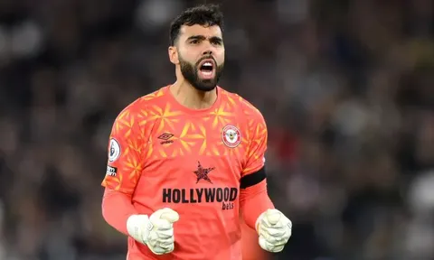 Được M.U, Tottenham săn đón, David Raya phá vỡ im lặng