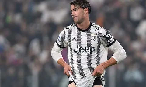 Vlahovic gật đầu với Juve, Arsenal đón cú hích lớn