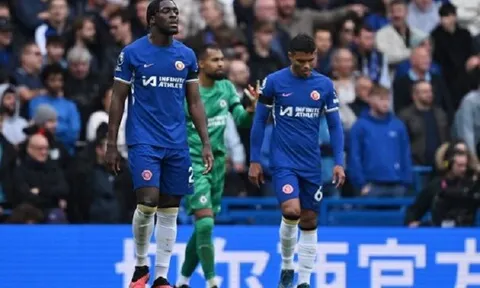Dứt điểm 17 lần, Chelsea vẫn thua trắng Brentford