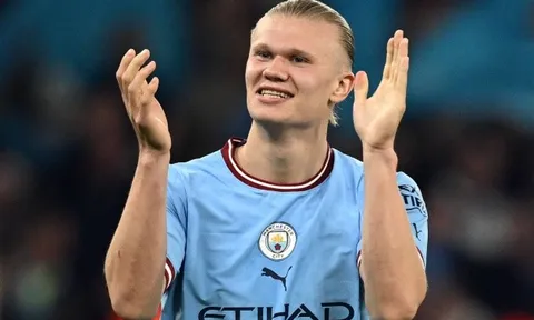Erling Haaland và Lionel Messi đều xứng đáng giành Quả bóng Vàng