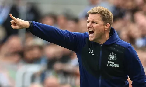 Eddie Howe khích lệ học trò sau thất bại