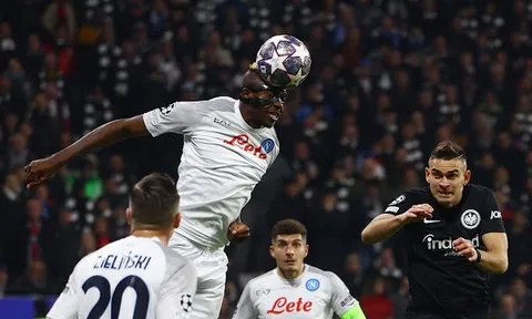 Tấn công dồn dập, Napoli cho ĐKVĐ Europa League phơi áo tại sân nhà