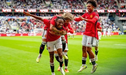 "Thật khó để rời khỏi Man Utd, nhưng đây là thời điểm thích hợp"