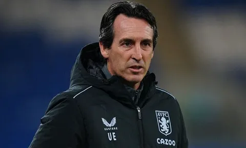 Emery phản ứng ra sao với màn ăn mừng của Emiliano Martinez?