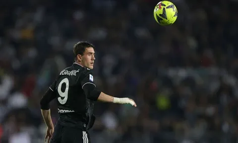 Diễn biến mới vụ Dusan Vlahovic - Man Utd