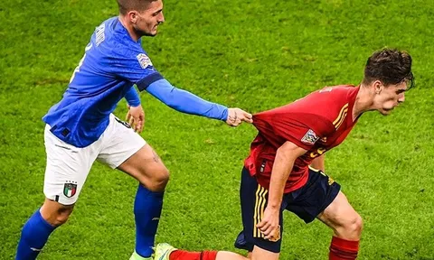 Enrique: "Verratti là thần tượng của Gavi!"