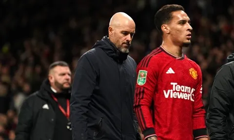 Liệu Erik ten Hag có gặp vấn đề về giao tiếp?