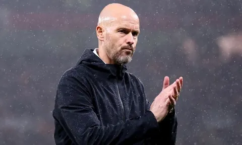 Ten Hag sắp sửa mất kiểm soát