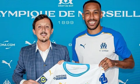 CHÍNH THỨC! Aubameyang có bến đỗ mới, Chelsea 'vứt tiền vào sọt rác'