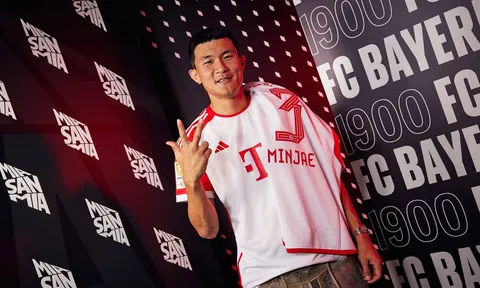 CHÍNH THỨC! Kim Min-jae ra mắt đội bóng mới