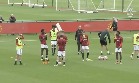Jones xuất hiện trong trận thắng của U18 Man Utd