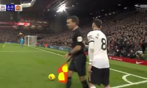 FA ra quyết định về án phạt cho Bruno Fernandes