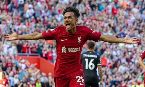 Hy sinh sao trẻ, Klopp chiêu mộ tiền vệ 25 triệu bảng