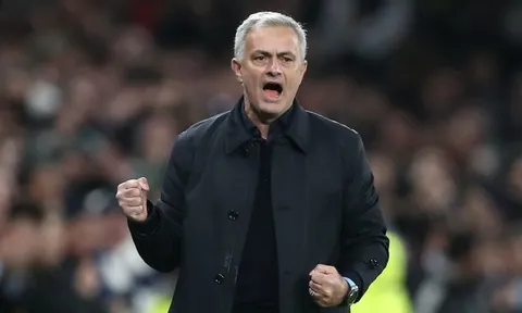 Fabrizio Romano xác nhận, "kẻ bị Mourinho hắt hủi" gia nhập PSG?