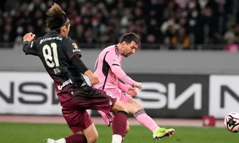 Nỗi khổ của Messi, liên tục bị người hâm mộ "xâu xé"