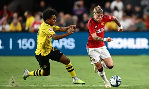 NÓNG! Man Utd đẩy đi 'tàn dư của Solskjaer'