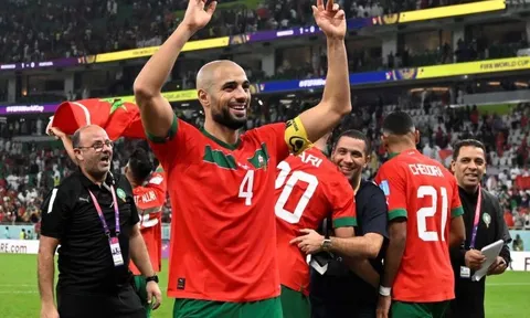 Bán mình cho M.U, 'thợ cày' lắc đầu với 2 CLB Premier League