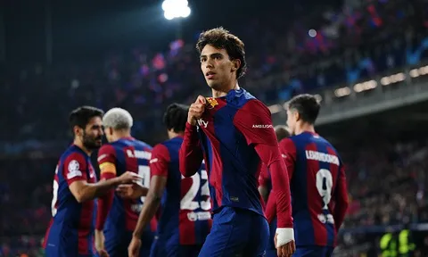 Felix đang "bay" trong màu áo Barca
