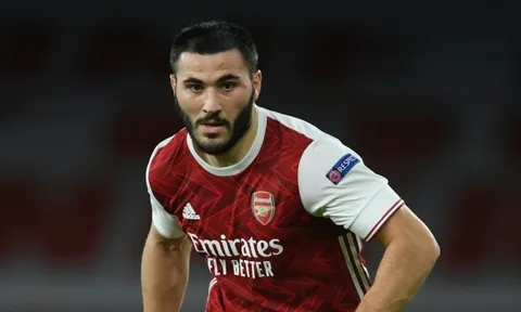 Fenerbahce muốn giải thoát Kolasinac khỏi Arsenal