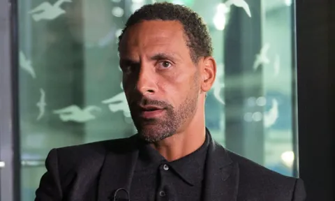 Ferdinand ca ngợi cỗ máy làm việc trên sân của Arsenal