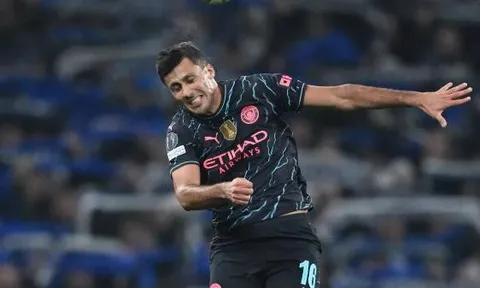 Ferdinand chỉ ra cầu thủ còn hay hơn cả De Bruyne của Man City